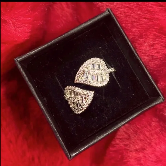 Gold Dipped resizable Anita ko style ring double leaf ring *pre order* - Picture 12 of 15